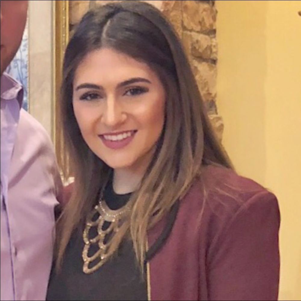 Meet your Posher, Ariana